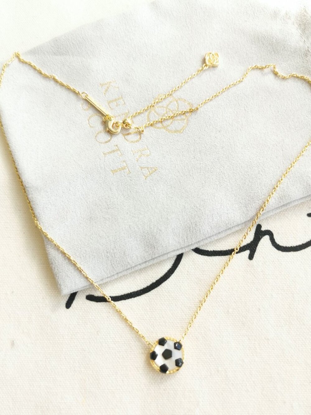 Kendra Scott Short Necklace - Soccer - Ivory Mother-of-Pearl Gold - Picture 4 of 5